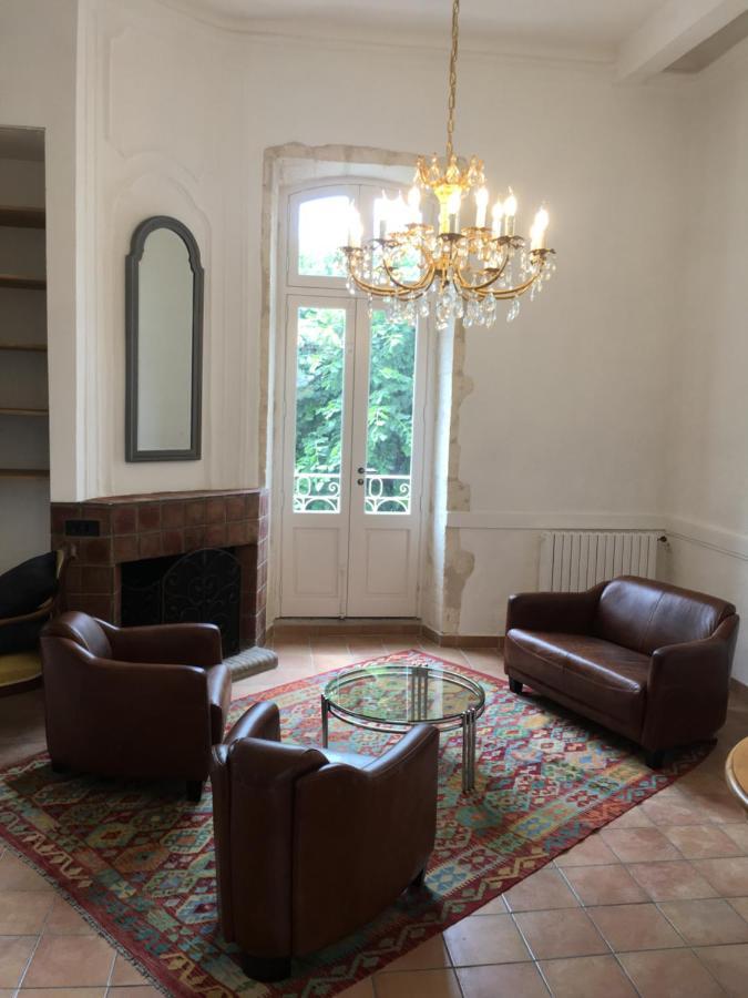 Duplex De Charme Apartment Villeneuve-les-Avignon Bagian luar foto