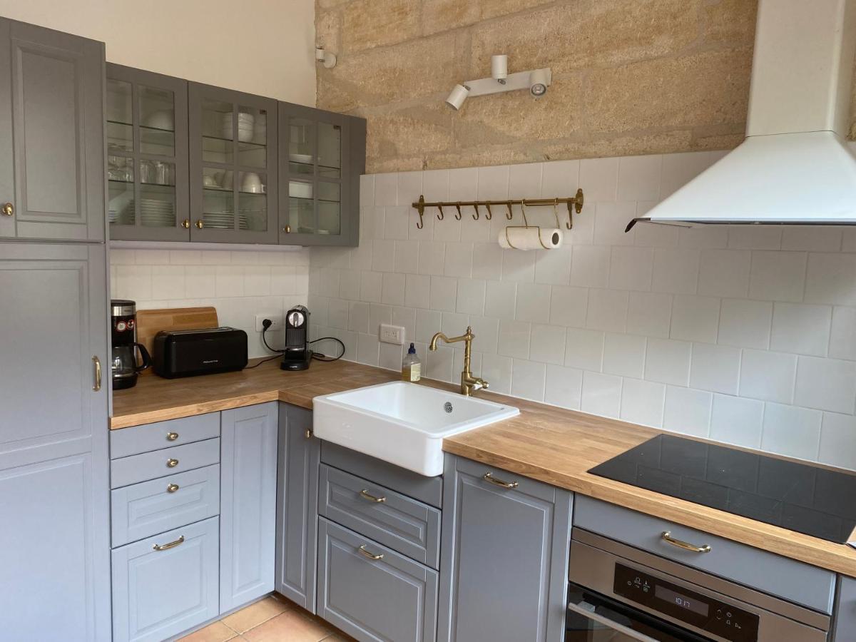 Duplex De Charme Apartment Villeneuve-les-Avignon Bagian luar foto