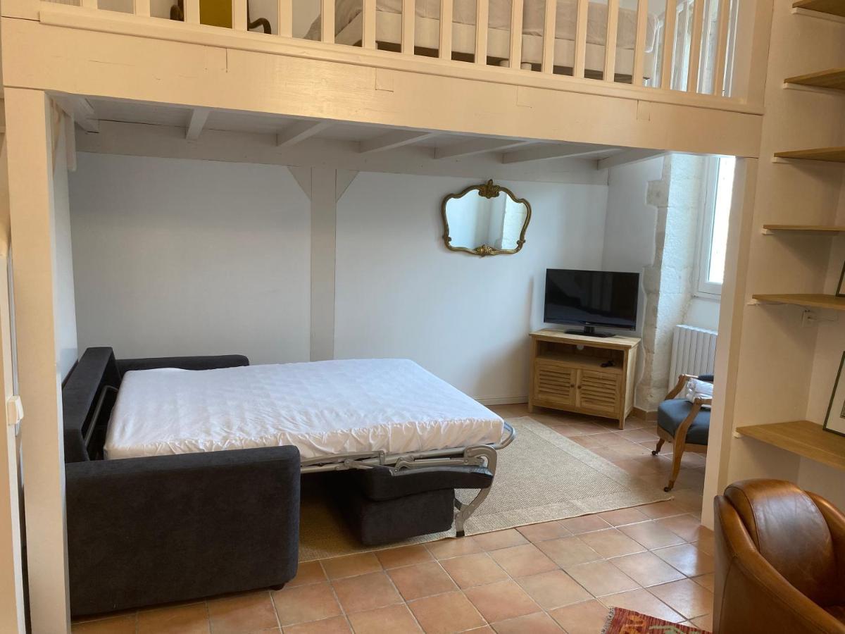 Duplex De Charme Apartment Villeneuve-les-Avignon Bagian luar foto
