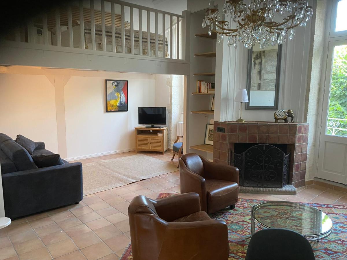 Duplex De Charme Apartment Villeneuve-les-Avignon Bagian luar foto
